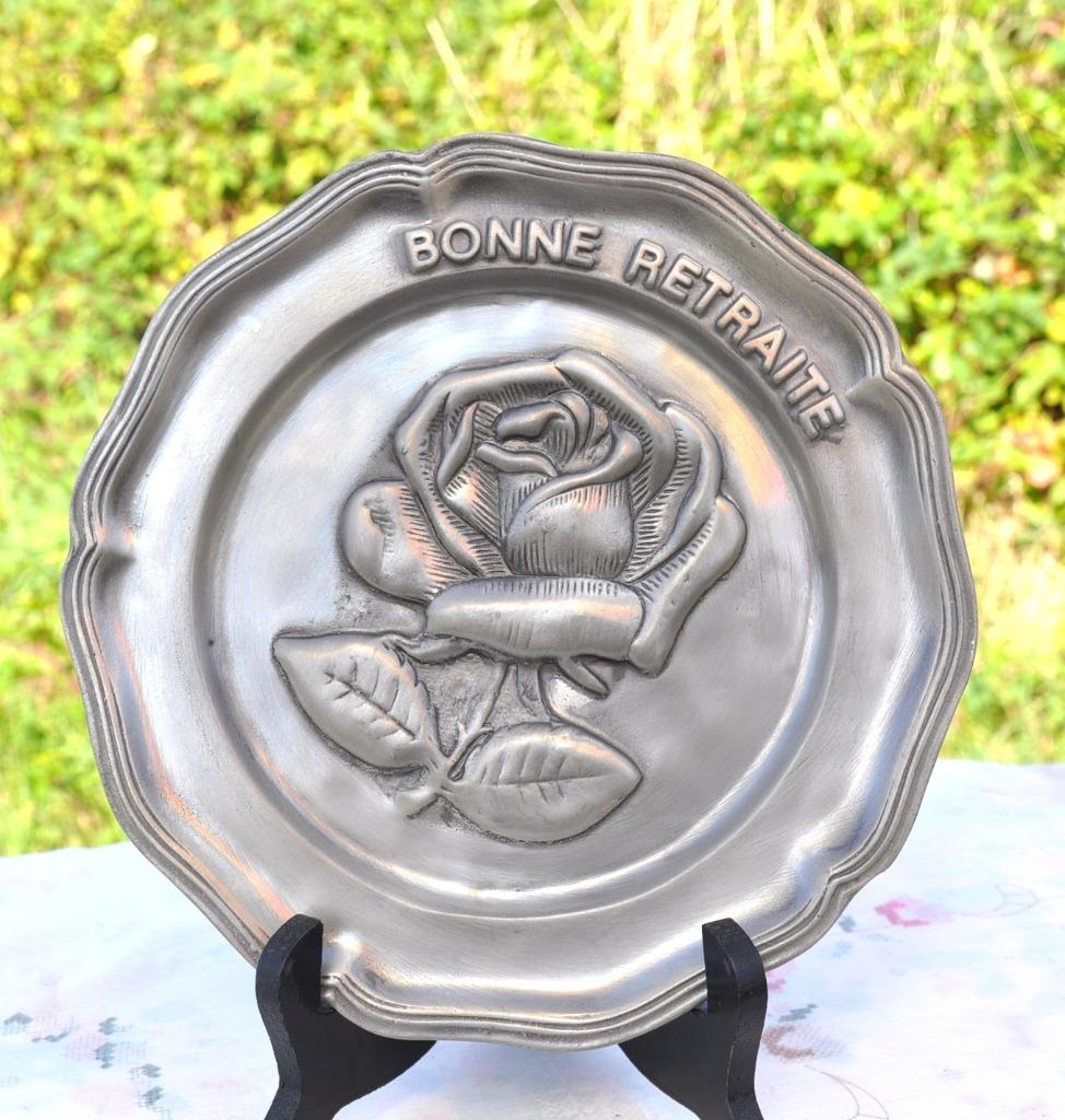 assiette bonne retraire en etain 92%, Antiquités & Art, Enlèvement ou Envoi
