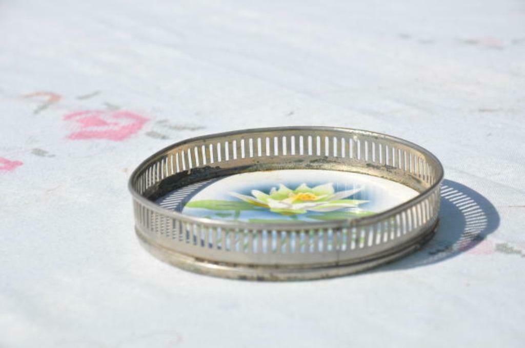 §  ancien sous bouteille metal et porcelaine nénuphar, Enlèvement ou Envoi