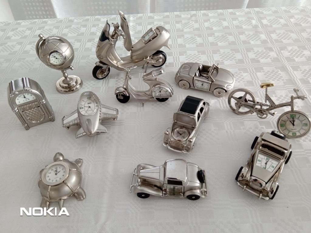 Horloges verwerkt in mini-figuren, Ophalen, Overige materialen, Onbekend