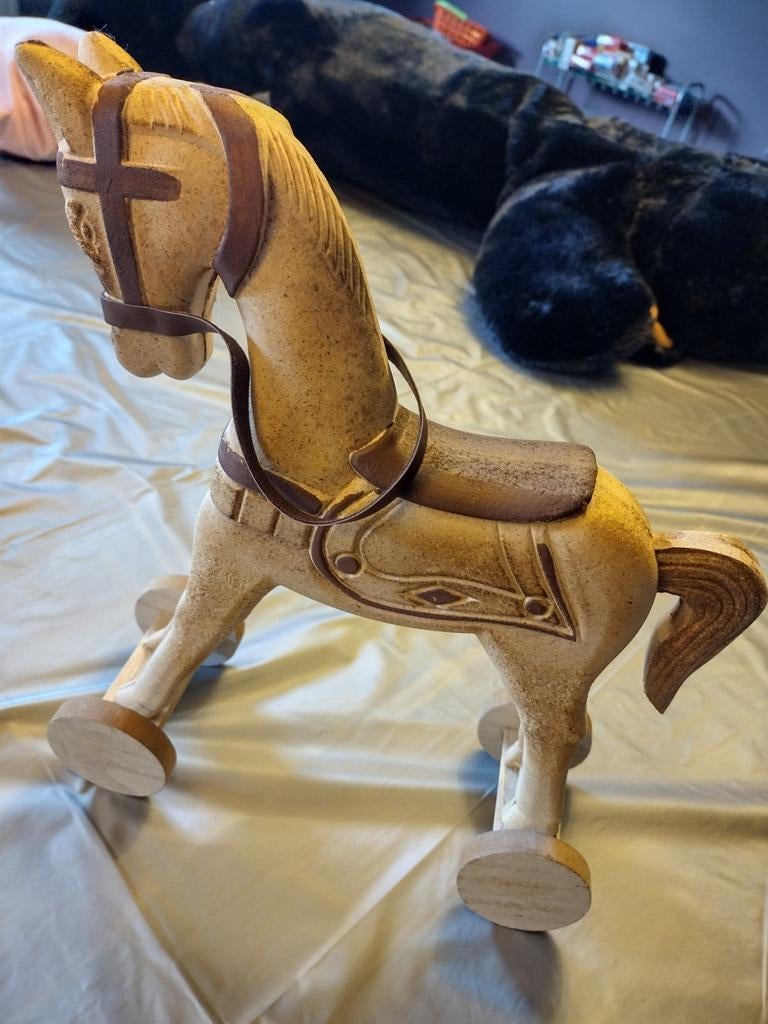 Mooi houten paard, Enlèvement ou Envoi