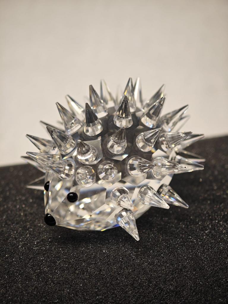 Swarovski egel medium + doos, Verzamelen, Ophalen, Zo goed als nieuw