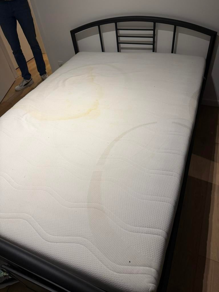 Gratis matras 140x200cm, Ophalen, Zo goed als nieuw, Matras