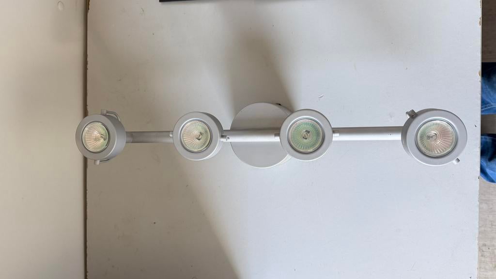Lamp met verstelbare spots, Ophalen, Gebruikt, Metaal of Aluminium, Plafondspot of Wandspot