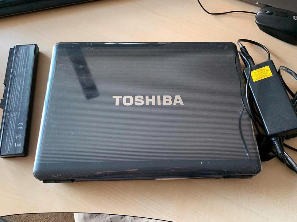 Toshiba Satellite 14” laptop, Computers en Software, HDD, 2 tot 3 Ghz, Qwerty, 14 inch