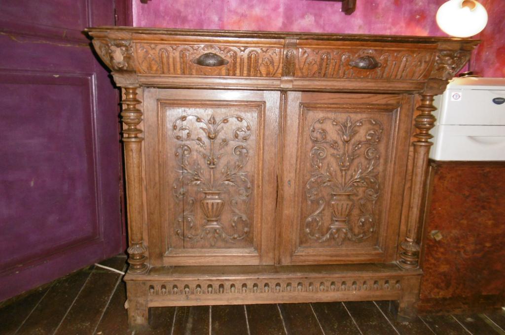 Dressoir, buffet  néo-renaissance ., Enlèvement