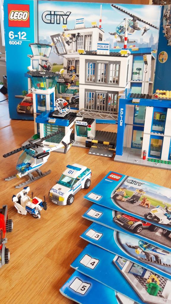 Lego City 60047 Le commissariat de police, Kinderen en Baby's, Speelgoed | Duplo en Lego, Ophalen, Gebruikt, Complete set, Lego
