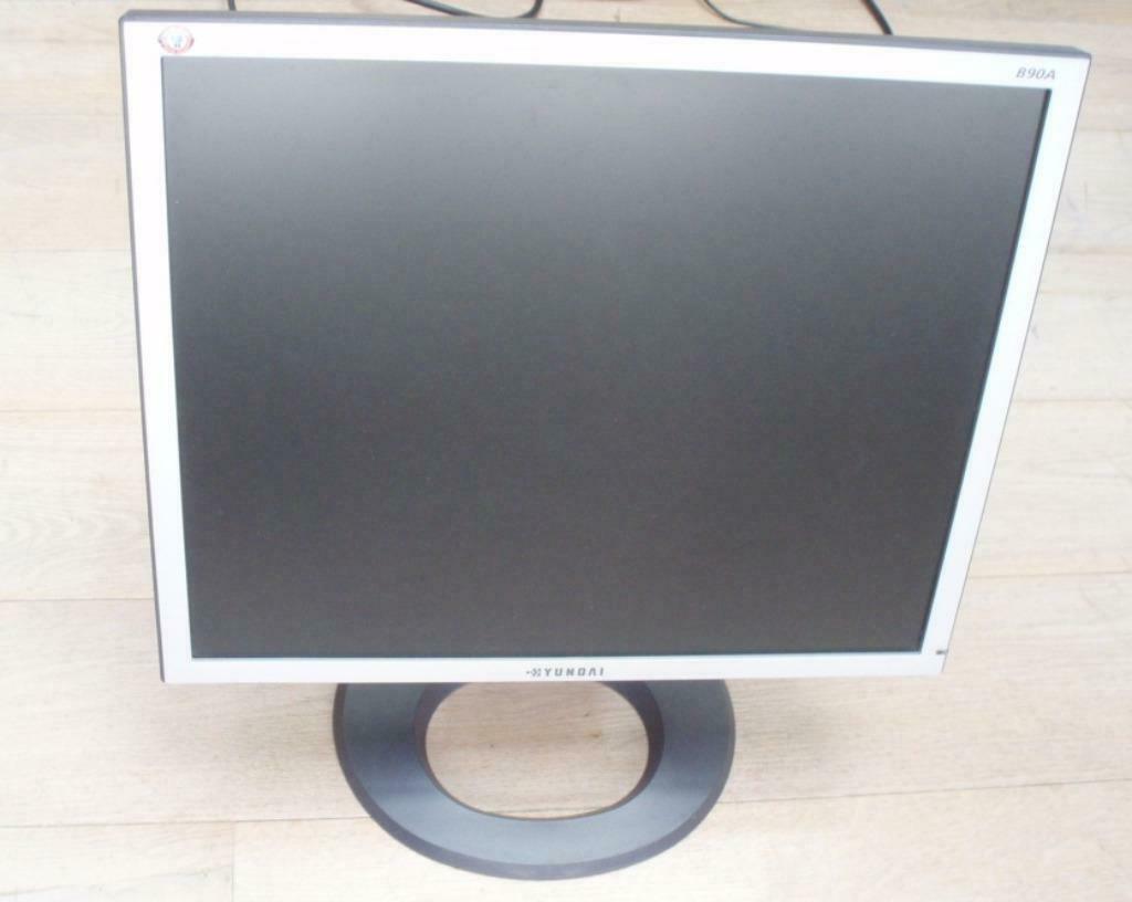 écran ordinateur 19" Hyundai B90A. Impeccable, Informatique & Logiciels, Moniteurs, Comme neuf, Enlèvement, TN, Inclinable