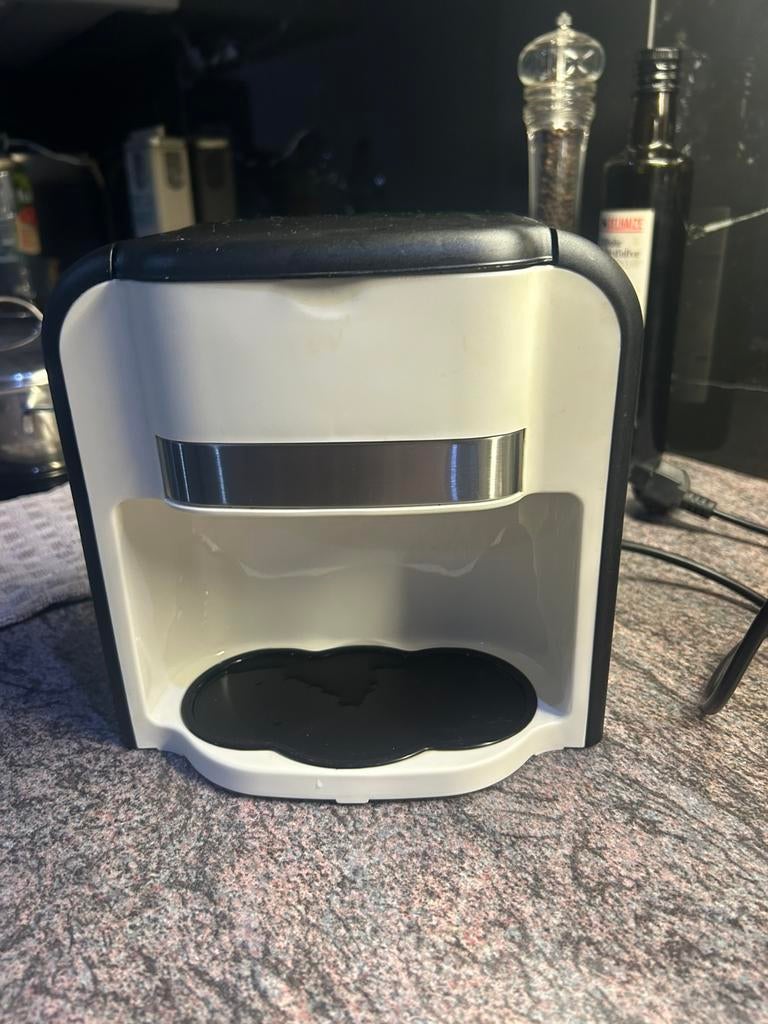 Percolateur voyage, Electroménager, Café moulu, Réservoir d'eau amovible, 2 à 4 tasses, Utilisé