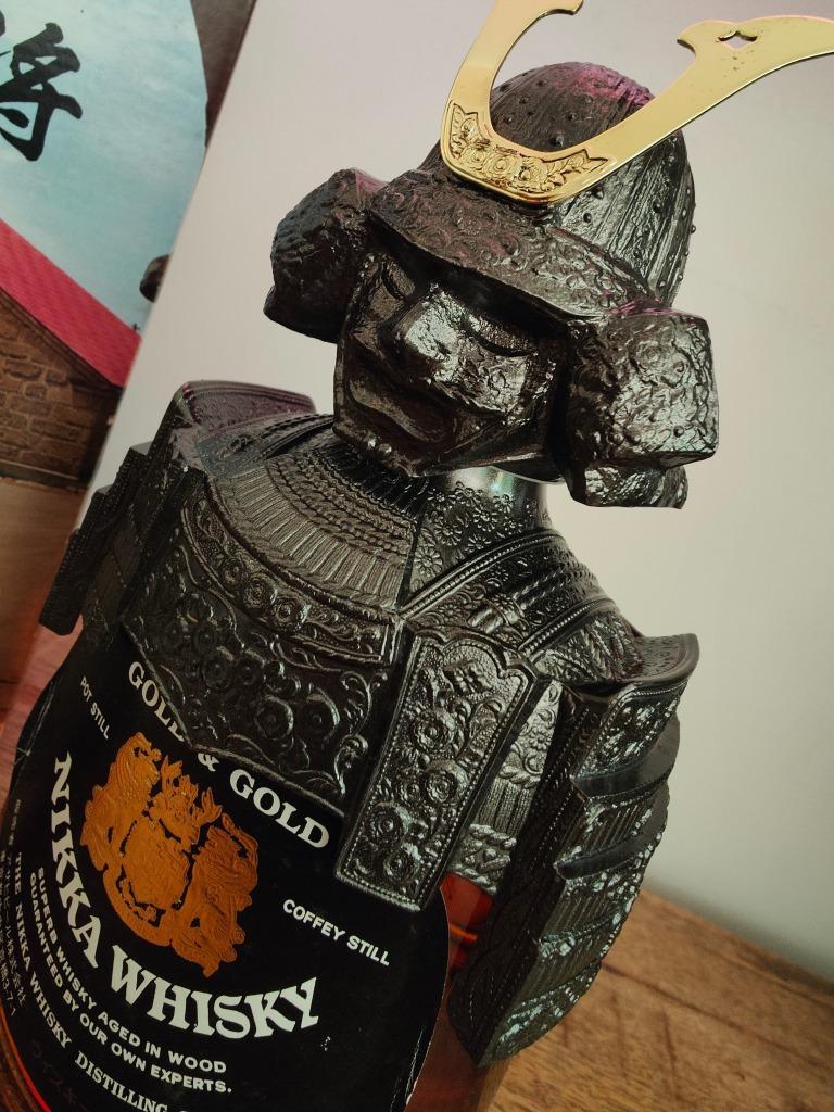 Armure métallique Nikka Gold & Gold Samurai + boîte ! Bizarr, Neuf, Autres régions, Enlèvement ou Envoi, Pleine