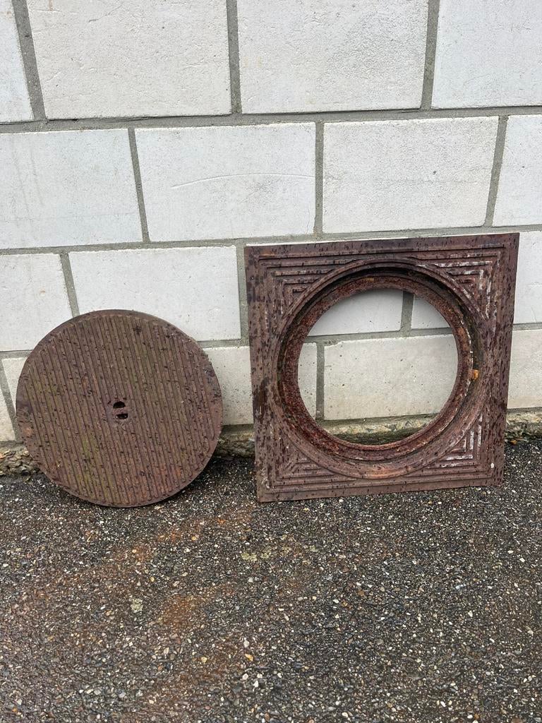 Putdeksel:49x49cm breed.39x39cm rondsels, Ophalen, Zo goed als nieuw