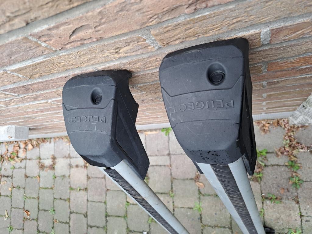 Dakdragers peugeot 3008 en 5008, Ophalen, Zo goed als nieuw
