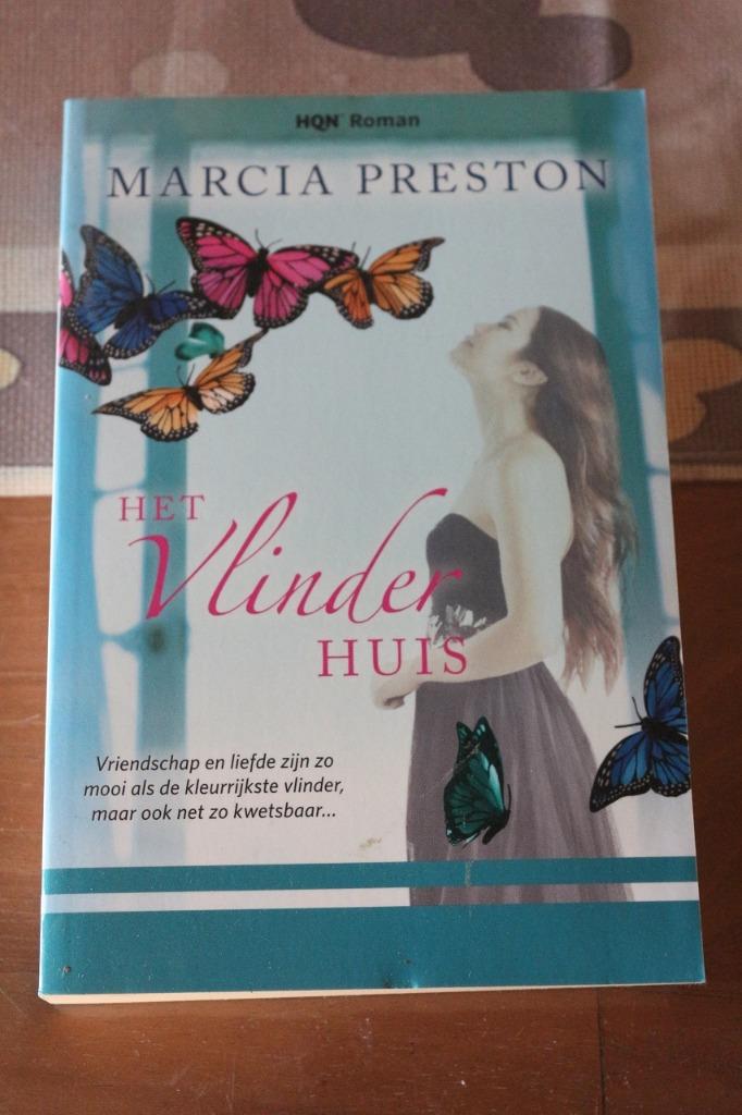 *Het vlinderhuis - Marcia Preston, Enlèvement ou Envoi, Comme neuf, Amérique
