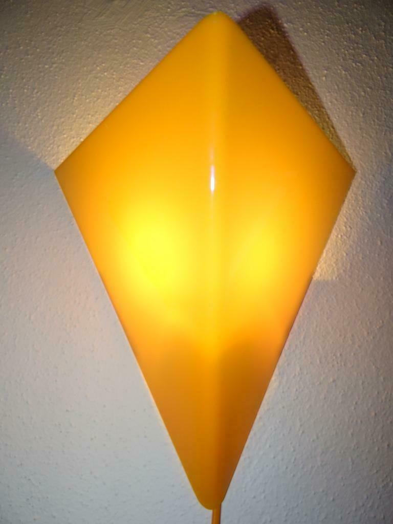 Wandlamp Mawa design wandlamp gele wandlamp curiosa kunst, Huis en Inrichting, Gebruikt, E14 (klein), Overige merken, Wandlamp