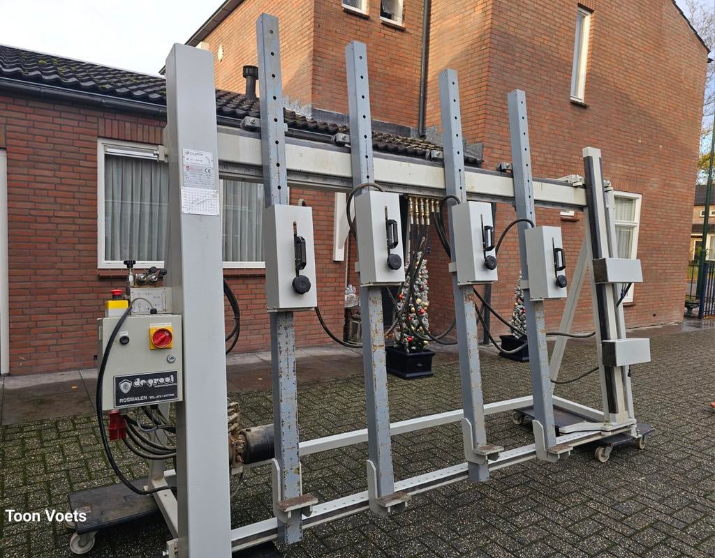 Opsluitbank  / Lijmpers hydraulisch Merk Stromab, Ophalen