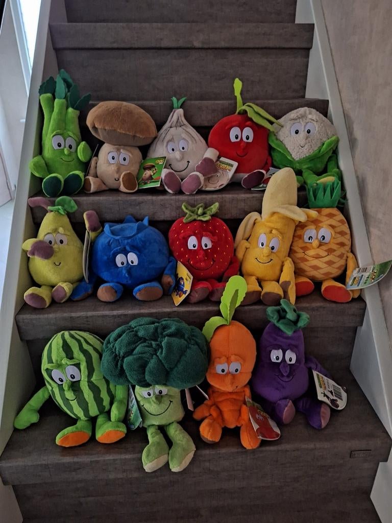 14 superleuke knuffels van groenten en fruit, Ophalen, Zo goed als nieuw