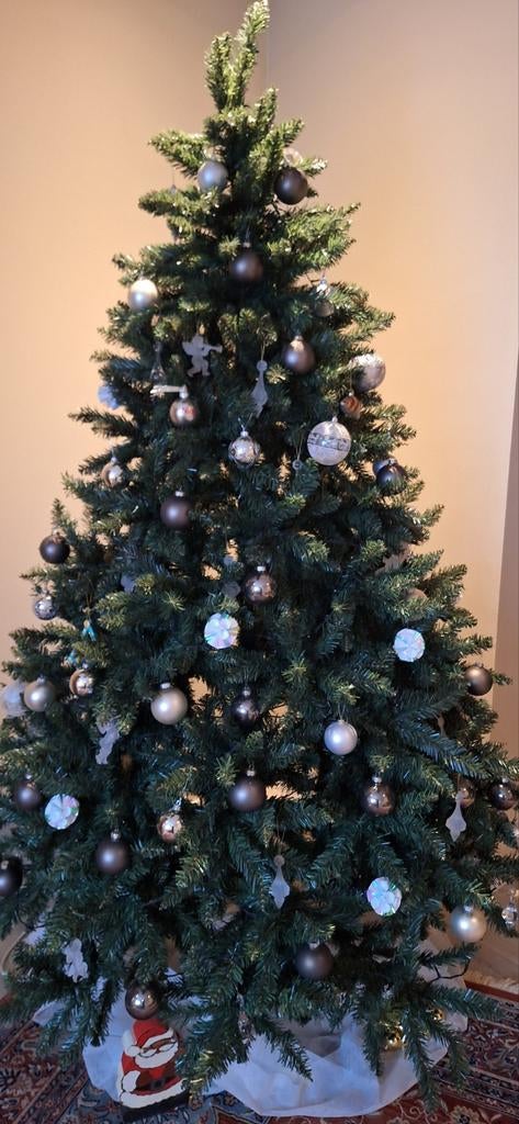 Kerstboom 2m hoog ZONDER DECO, Ophalen