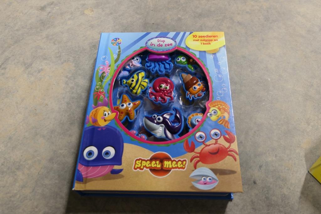 Interactief boek met vissen, Enlèvement, Moins de 10 pièces, Utilisé, 2 à 4 ans