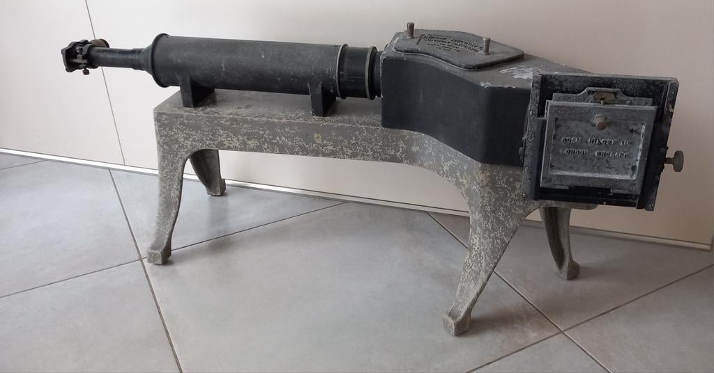 RARE ancien spectrographe à quartz Adam Hilger, Enlèvement