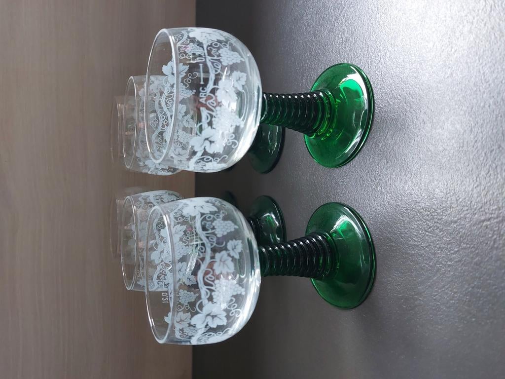 Wijnglazen de Moezel, Verzamelen, Glas en Drinkglazen, Ophalen of Verzenden, Zo goed als nieuw