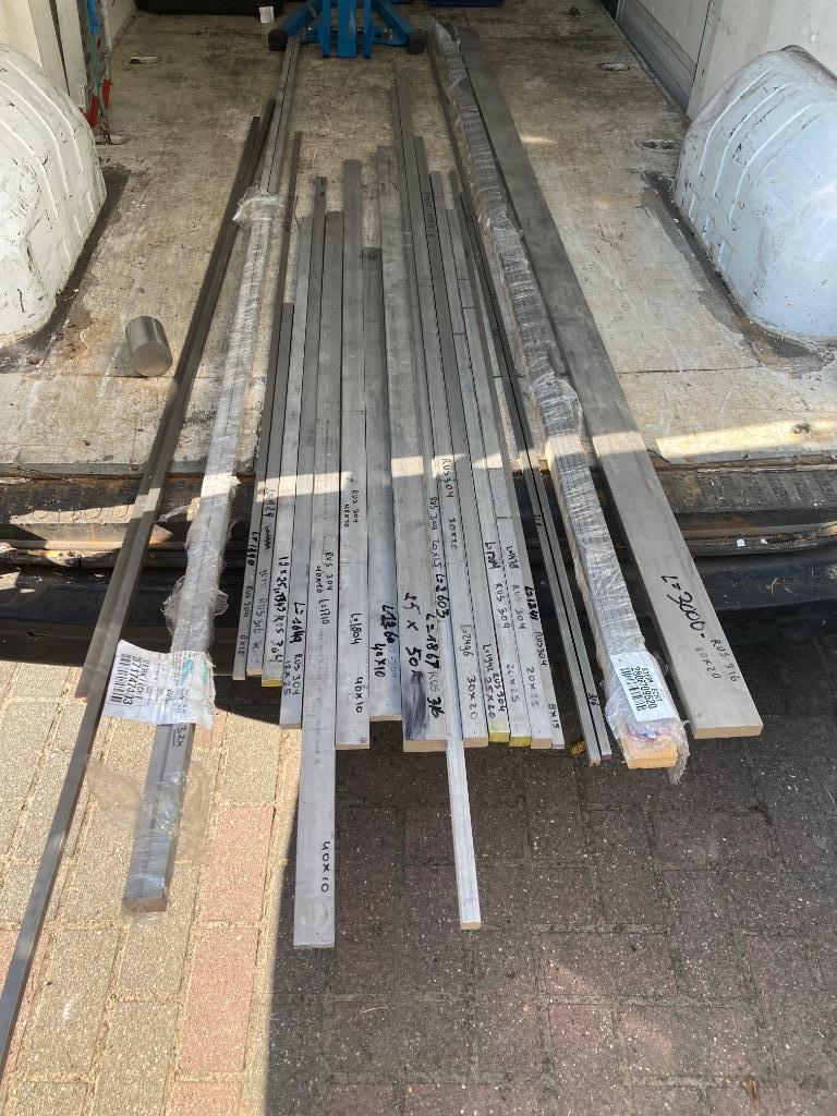 Metaal RVS  316 / 304   restant, Doe-het-zelf en Bouw, Metalen, Ophalen, Nieuw, Overige metalen