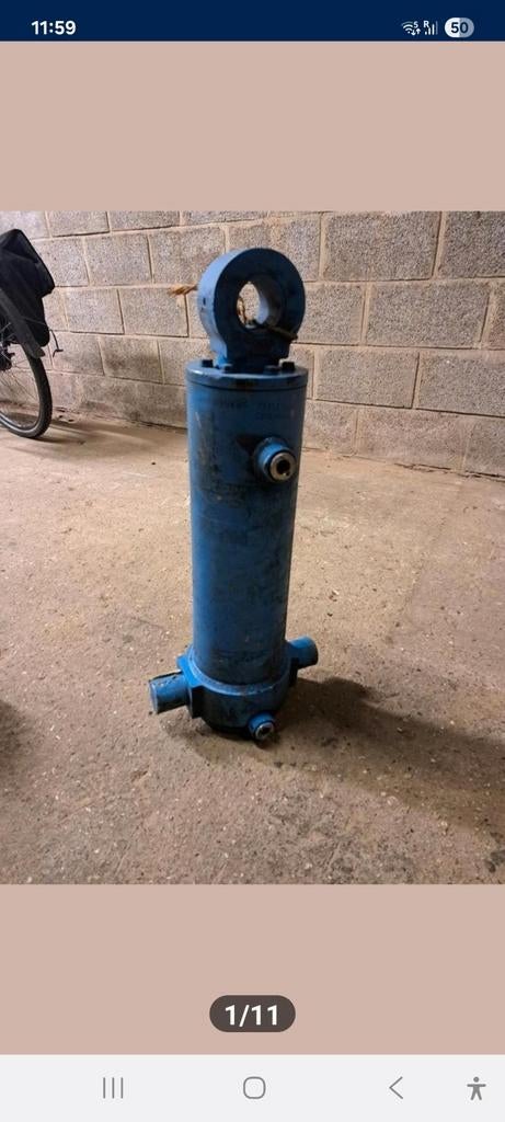 Zware hydrauliek cilinder. Zie ook mijn andere zoekertjes, Ophalen