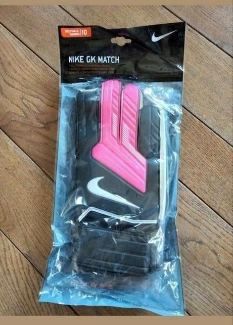 Gants de keeper NIKE GK MATCH. Neufs !

Taille : 10, Enlèvement ou Envoi, Neuf, Gants