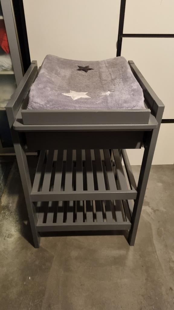 Table à langer, Enlèvement