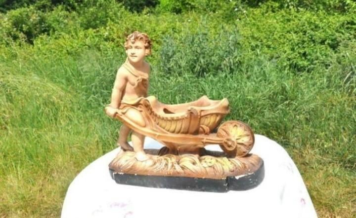 jardinière en plâtre a l'ange jardinier, Ophalen of Verzenden