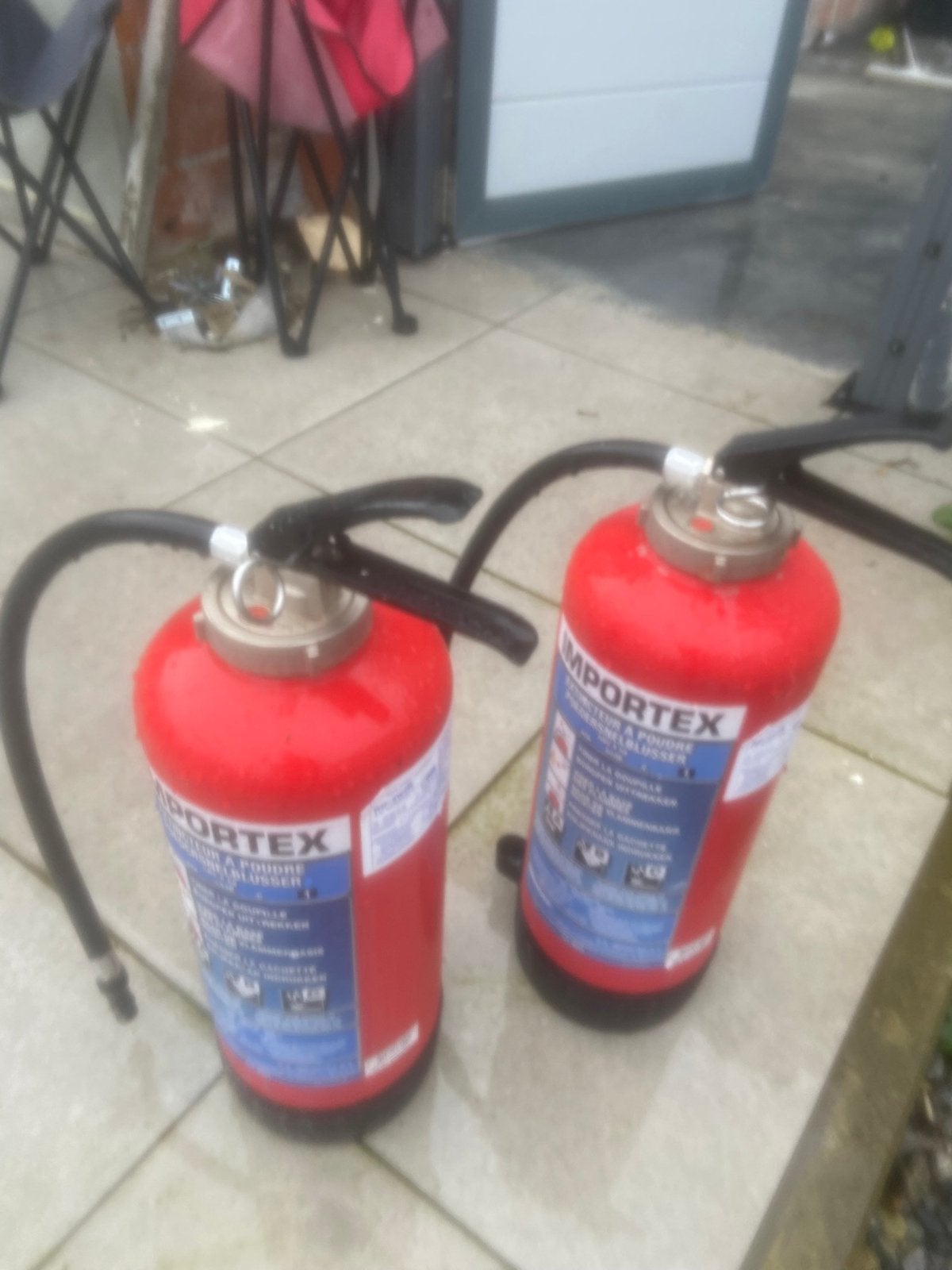 2 extincteur en tres bon etat a vendre, Enlèvement, Comme neuf, Extincteur