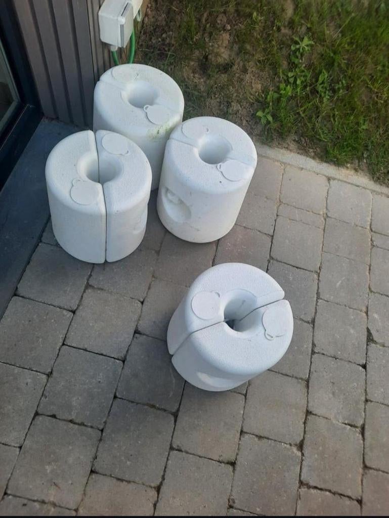 Tonnelle 2,5 sur 4 avec ses 4 blocs