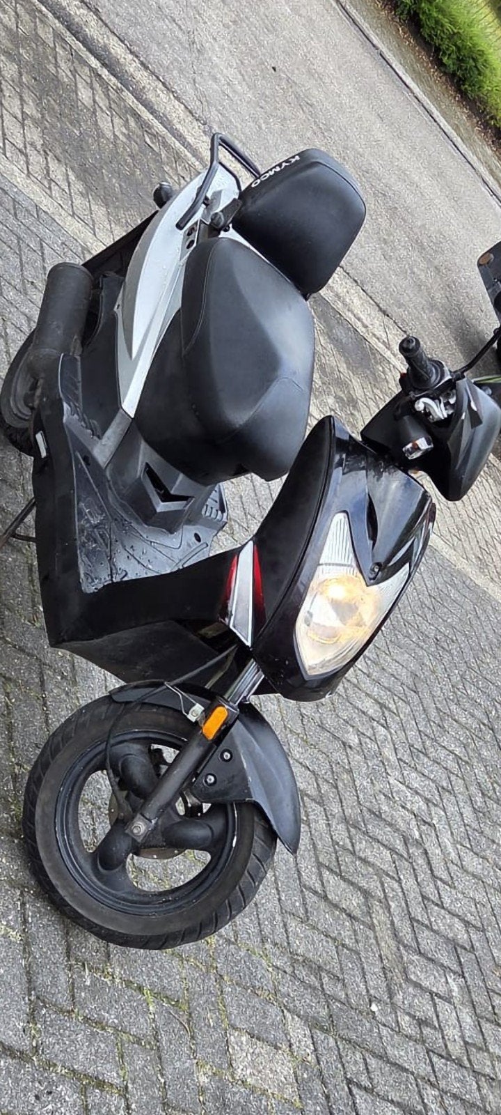 A klasse met papieren en sleutel kymco 50cc top staat, Fietsen en Brommers, Scooters | SYM, Ophalen of Verzenden