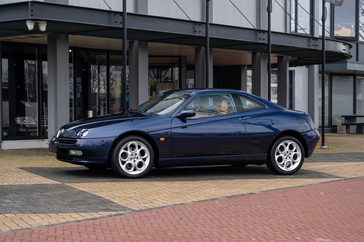 Alfa Romeo GTV 1.8 T.Spark 16V (bj 1999), Auto's, Alfa Romeo, Lederen bekleding, 4 zetels, Gebruikt, Leder