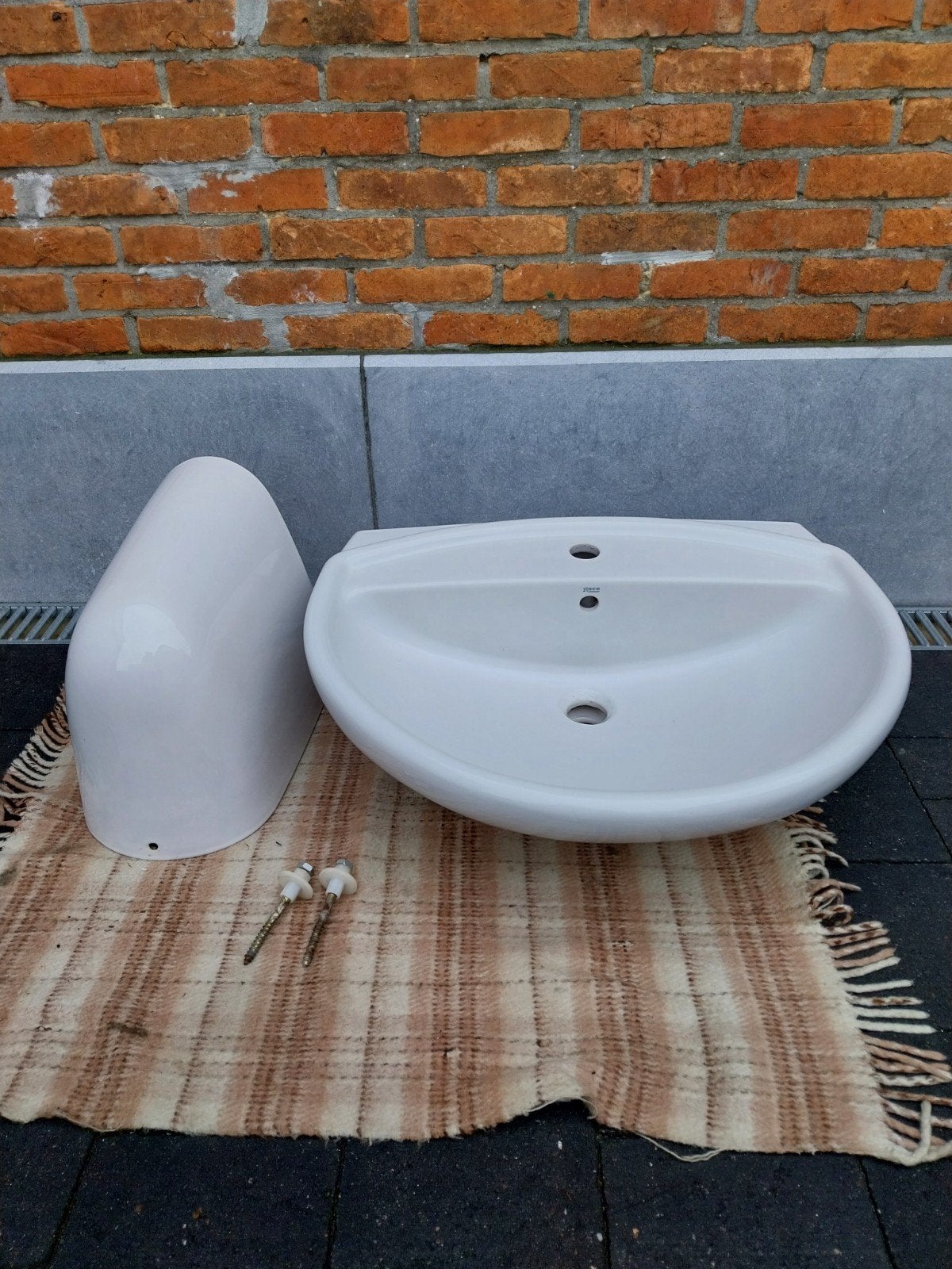 Lavabo / wastafel, Enlèvement, Utilisé