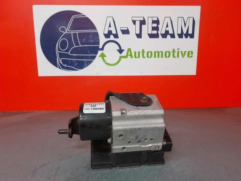 ABS POMP Opel Vectra C GTS (01-2002/01-2009), Gebruikt, Postoffice@zf.com, Löwentaler Straße 20
88046  Friedrichshafen, DE, Opel