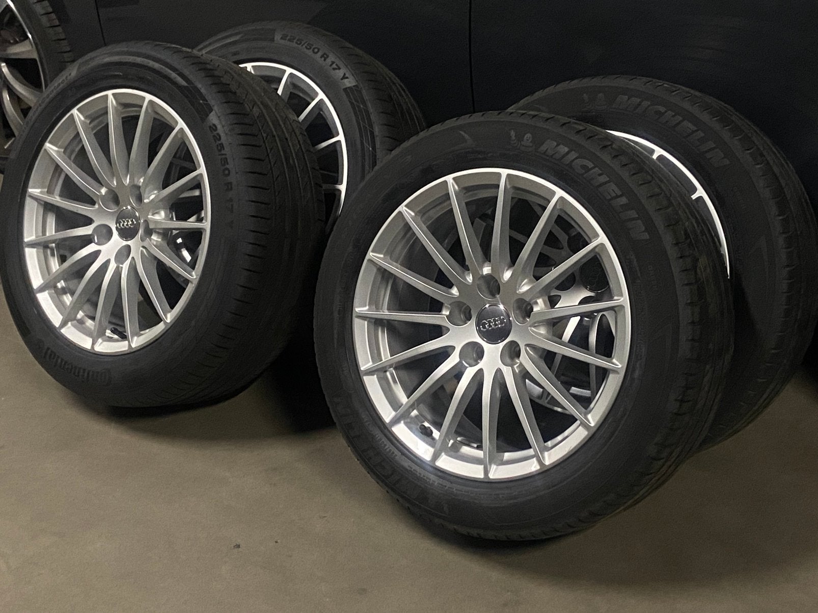 Audi velgen nieuwe staat, Auto-onderdelen, Banden en Velgen, Ophalen, Gebruikt, 17 inch, Band(en)