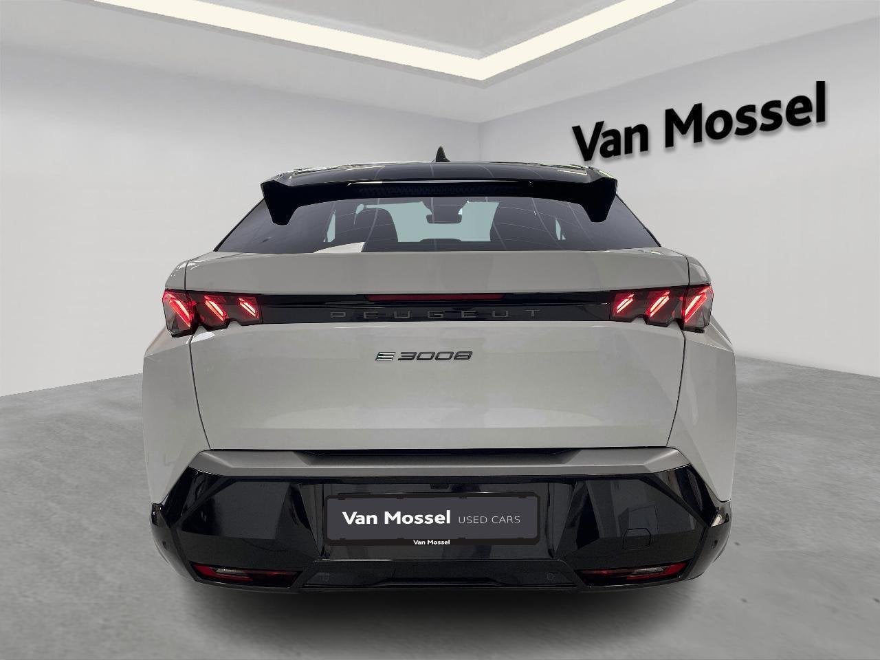 Peugeot 3008 e-3008 210 GT (automatique), Autos, Peugeot, 525 km, Achat, Entreprise, 2108 kg