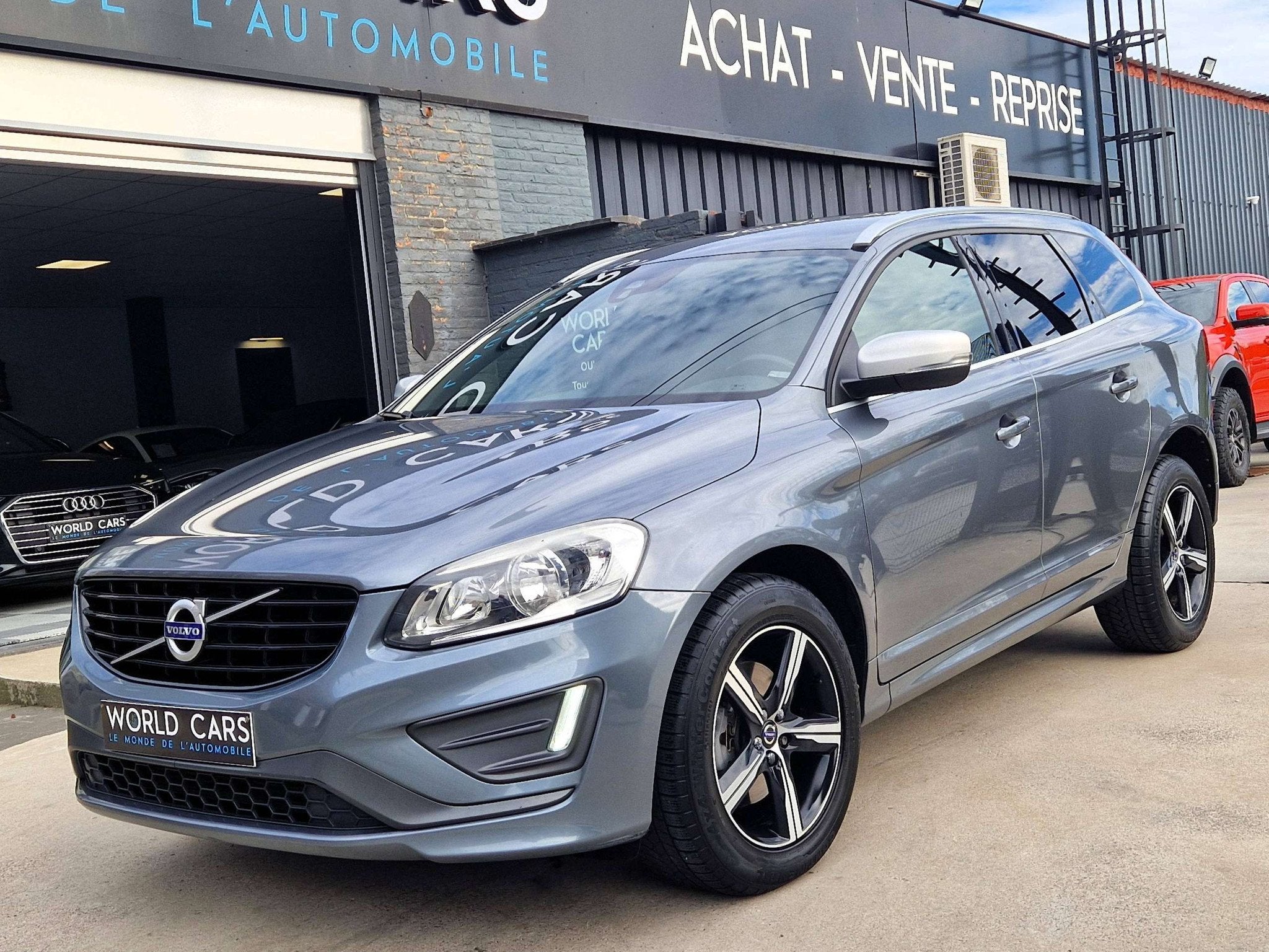 Volvo XC60 XC60 2.0D R-Design - BOITE AUTOMATIQUE - CUIR - N, Autos, Cuir, Argent ou Gris, Achat, Entreprise
