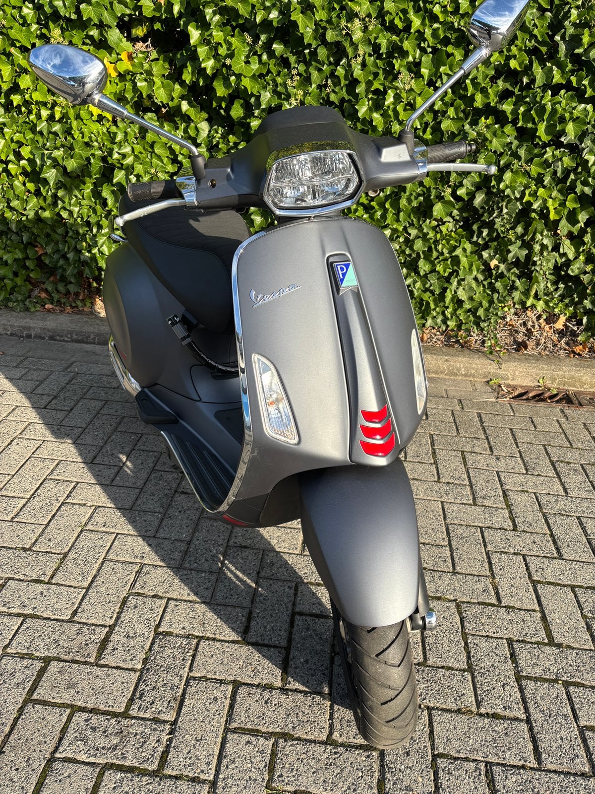 Vespa Sprint 25, Fietsen en Brommers, Ophalen of Verzenden, Zo goed als nieuw
