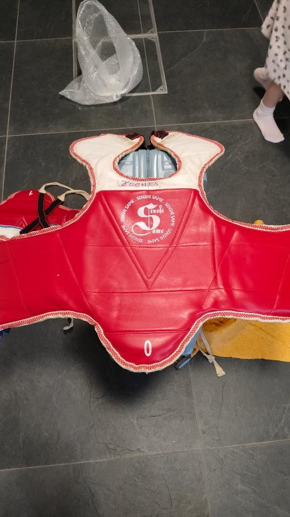 Protection taekwondo karaté, Ophalen, Zo goed als nieuw, Karate
