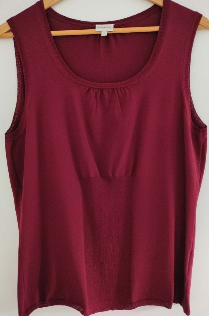 Mooie top Mayerline Large, stretcht enorm, Kleding | Dames, Topjes, Mayerline, Maat 42/44 (L), Nieuw, Ophalen of Verzenden