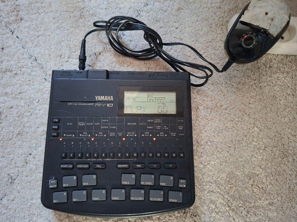 YAMAHA RY10 drummachine, Muziek en Instrumenten, Drumcomputers, Ophalen, Gebruikt, Yamaha