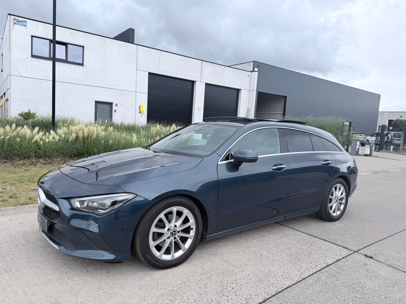 cla/essence/auto/toit ouvrant/cuir/siège électrique/attelage, Autos, Cuir, CLA, Achat, Euro 6