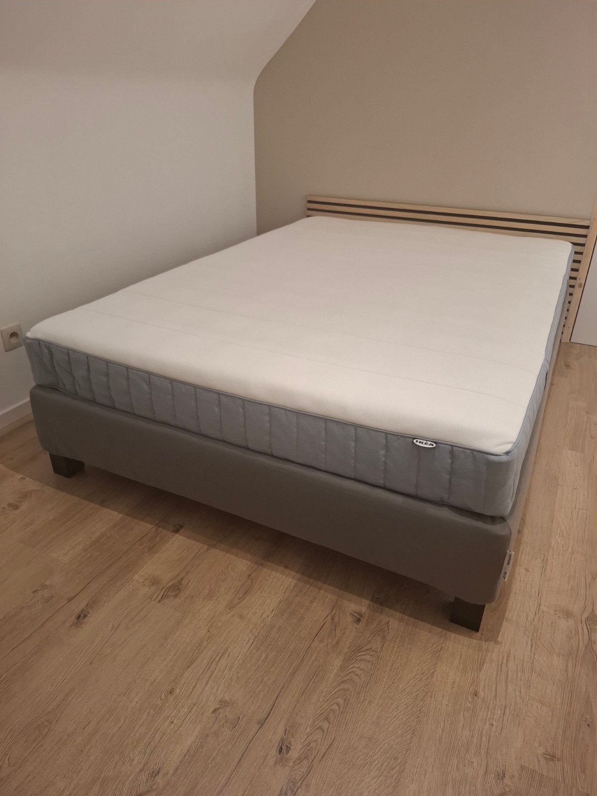 Ikea bed 140x200, Maison & Meubles, Chambre à coucher | Lits, Enlèvement, Queen size, 200 cm, 140 cm