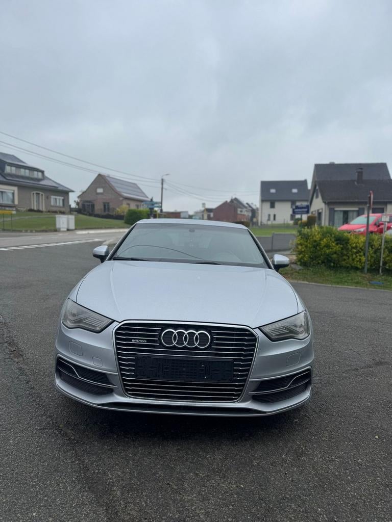 Audi A3 Sportback E-Tron S Line Sportpakket Automaat Hybride, Auto's, Automaat, Euro 5, Zwart, Zwart