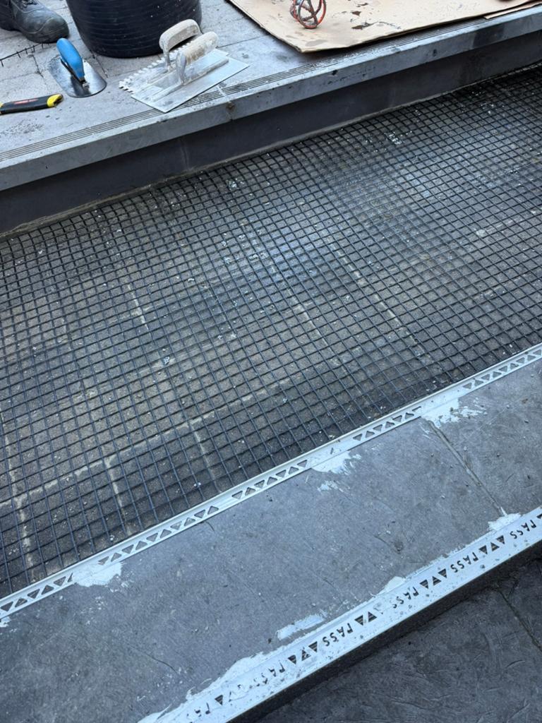 Bj realise tapis pierre escalier terraces 0494264225, Enlèvement ou Envoi