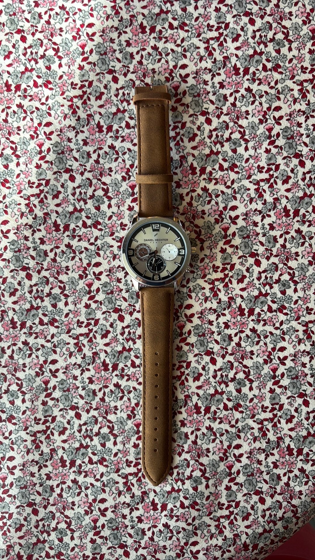 Montre Daniel Hechter neuve, Autres marques, Enlèvement ou Envoi, Cuir, Acier