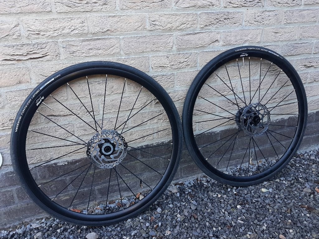 Fiets wielen, 28 inch, 10 tot 15 versnellingen, Velgrem, Aluminium