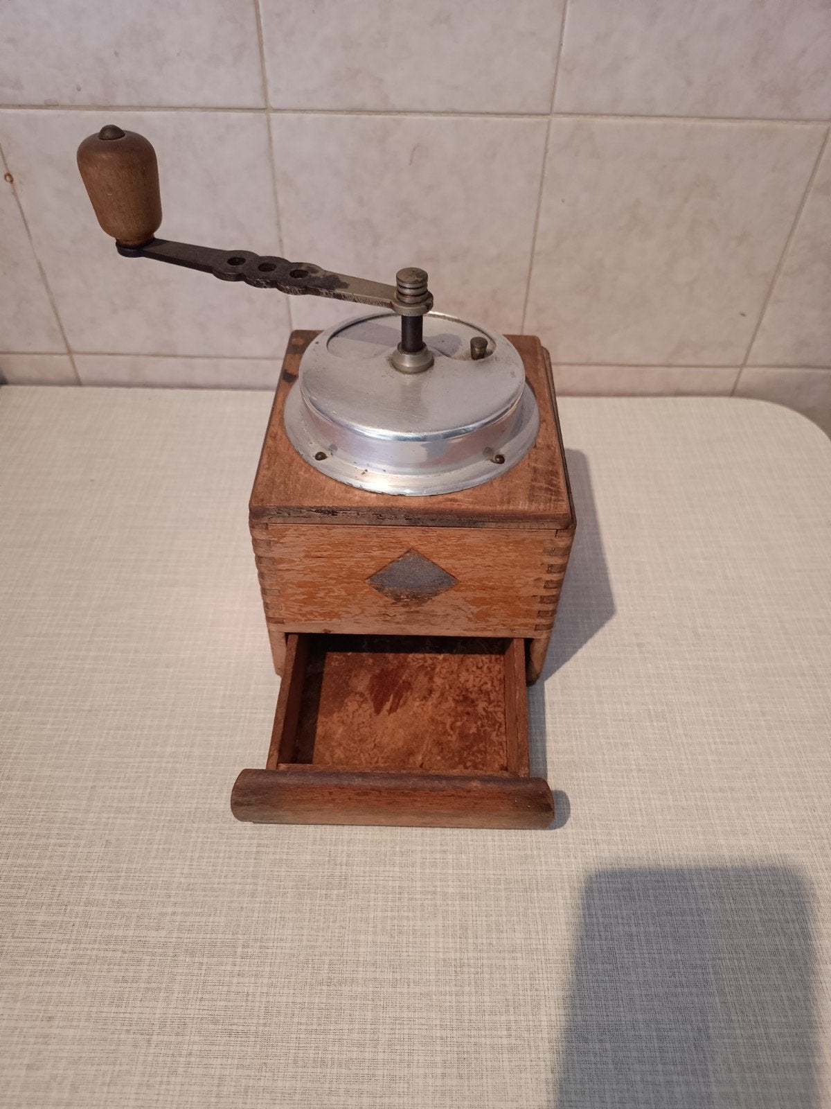 Ancien moulin à café, Enlèvement ou Envoi