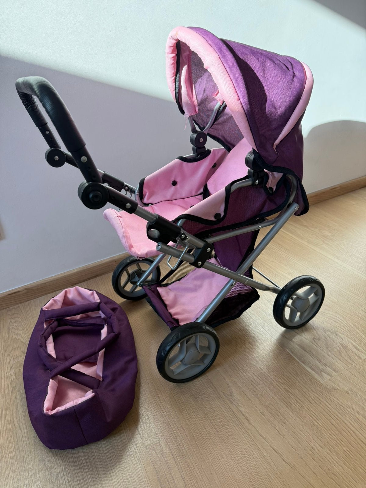 Pousset couffin poupée Dreamland, Enfants & Bébés, Enlèvement, Utilisé, Autres types