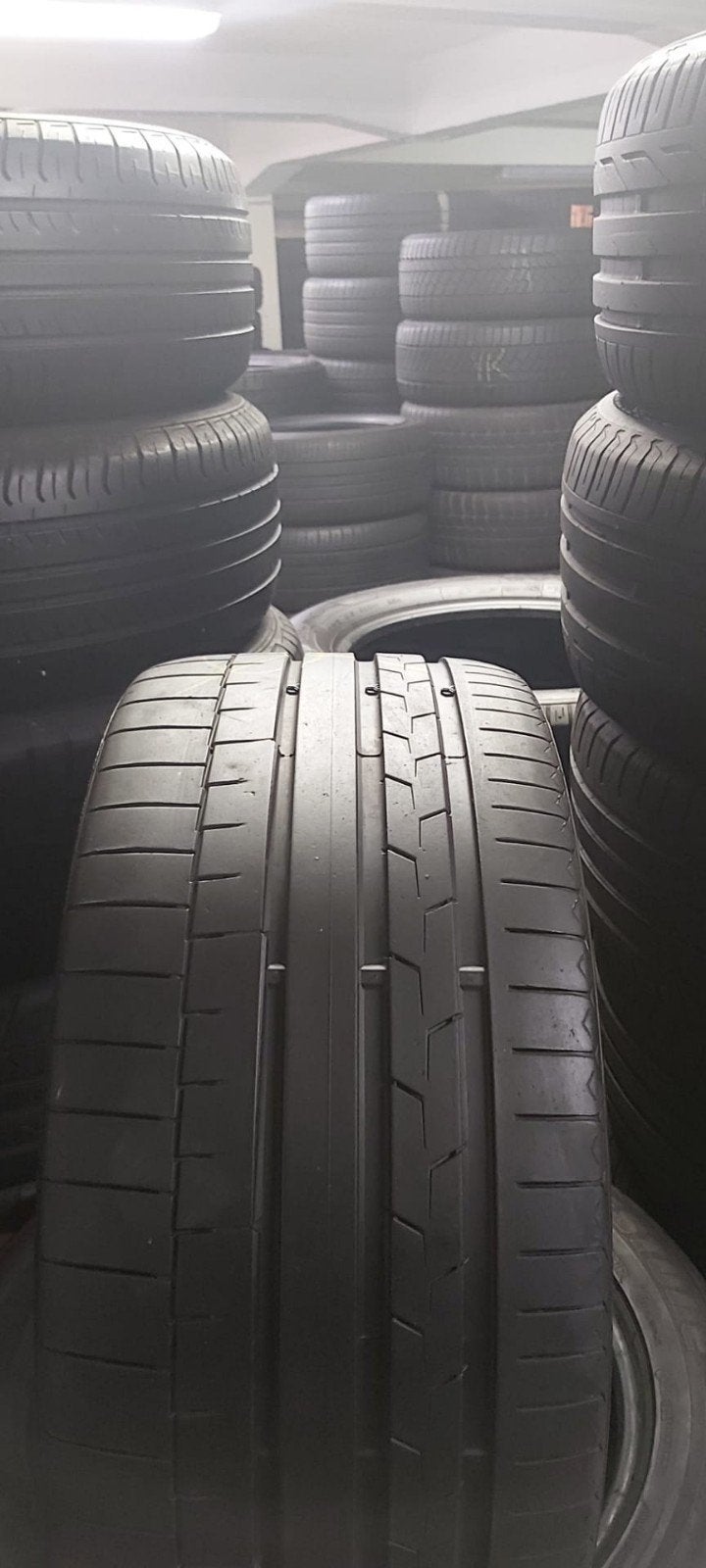 24540r19 245 40 r19 245/40/19 pirelli Hankook Bridgeston, Autos : Pièces & Accessoires